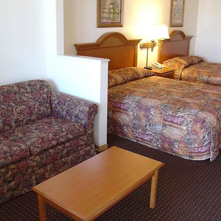 Countryside Suites אומהה מראה חיצוני תמונה
