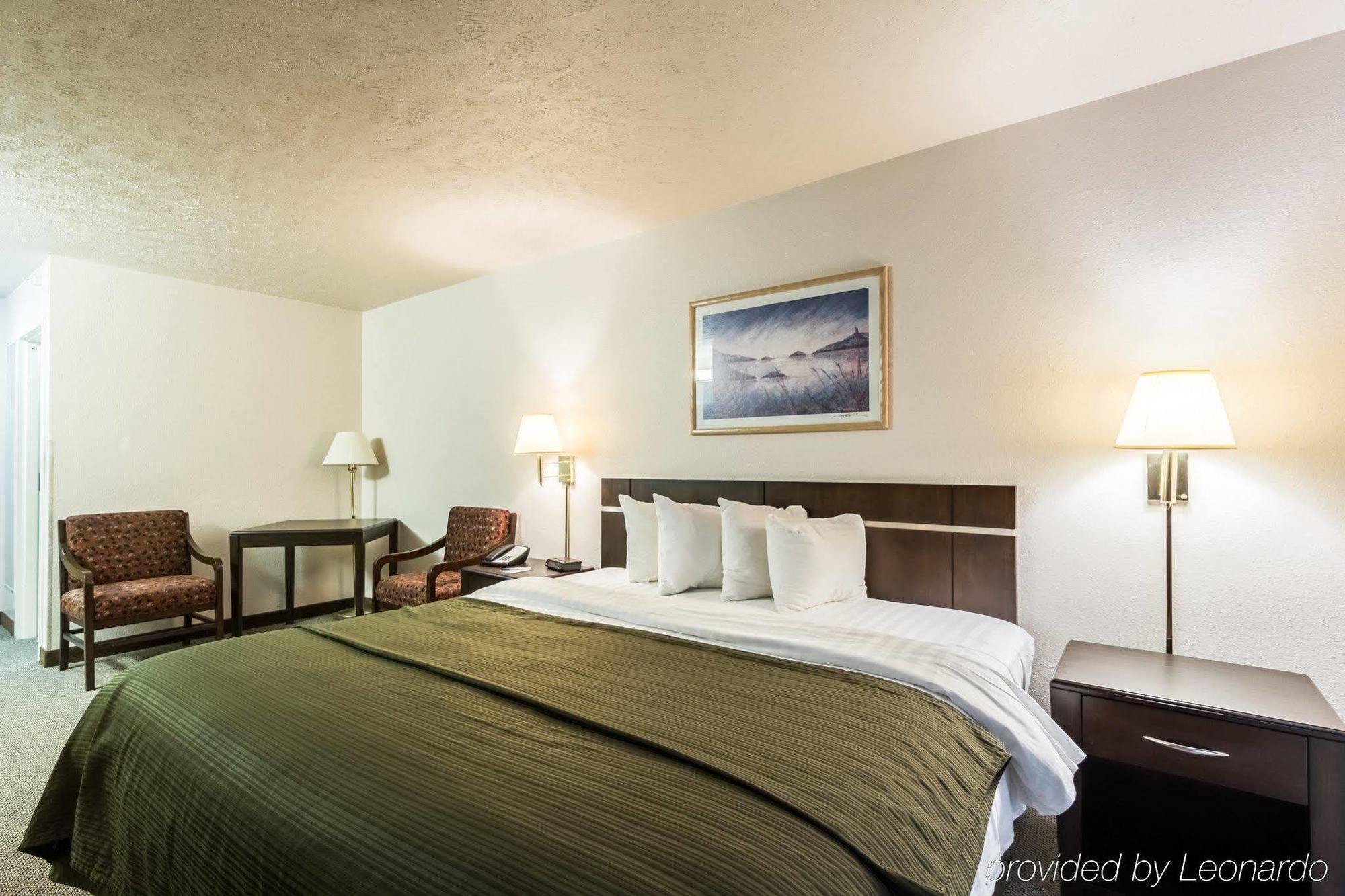 Countryside Suites אומהה מראה חיצוני תמונה