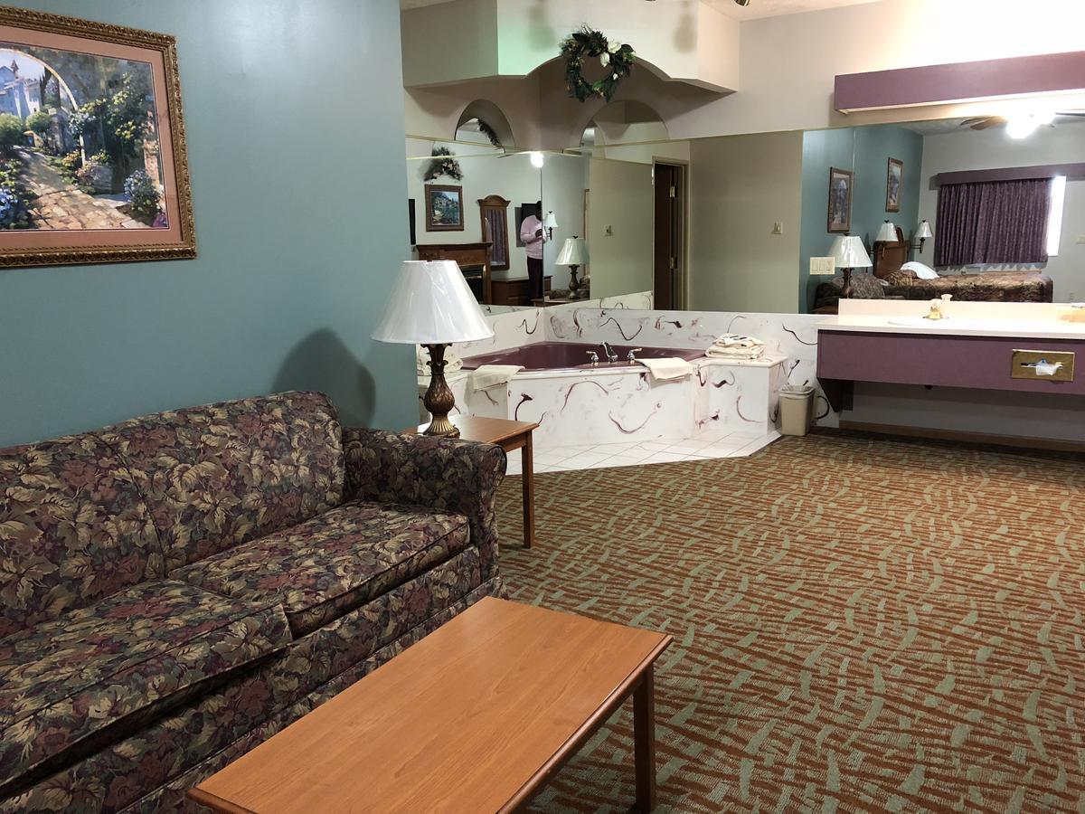 Countryside Suites אומהה מראה חיצוני תמונה