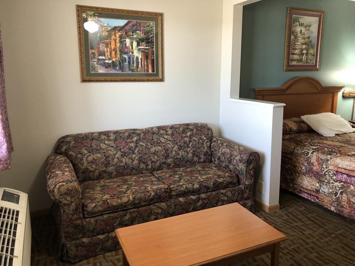 Countryside Suites אומהה מראה חיצוני תמונה