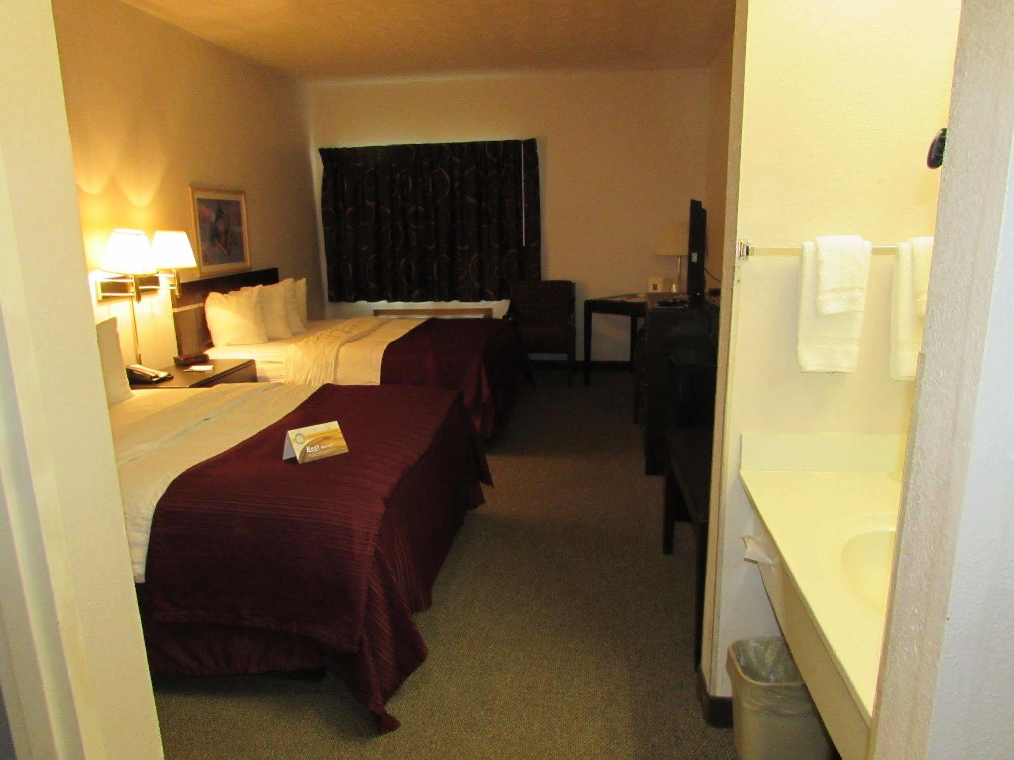 Countryside Suites אומהה מראה חיצוני תמונה